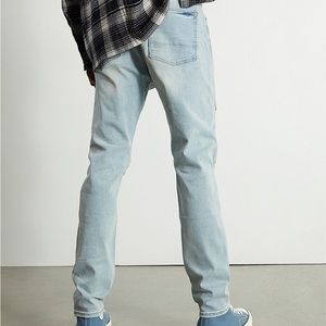 PacSun Ripped Slim Taper Jeans 31/30